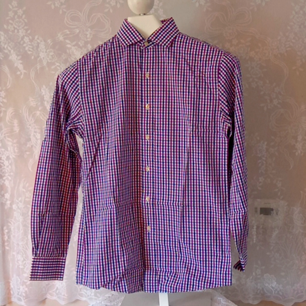Long sleeve shirt 3/$15 item.